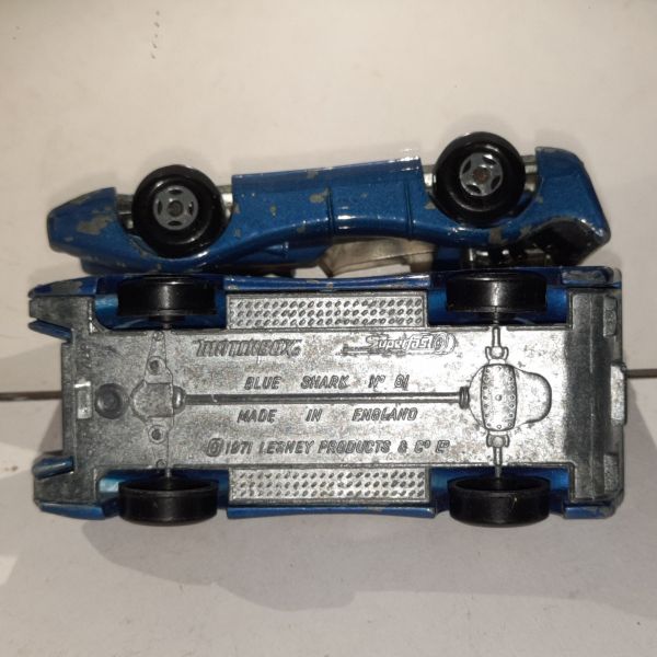 * INBRIMA MATCHBOX 61 BLUE SHARK B081