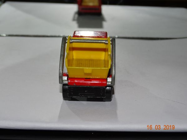 * INBRIMA MATCHBOX 37 SKIP TRUCK B095