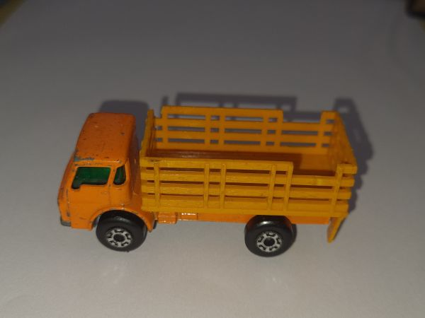 * INBRIMA MATCHBOX 71 CATTLE TRUCK B259