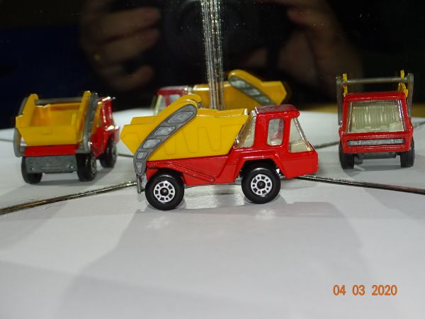 * INBRIMA MATCHBOX 37 SKIP TRUCK B142