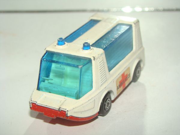 * INBRIMA MATCHBOX 46 STRETCHA FETCHA B090