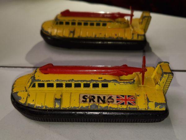 * INBRIMA MATCHBOX 72 SRN6 HOVERCRAFT B333