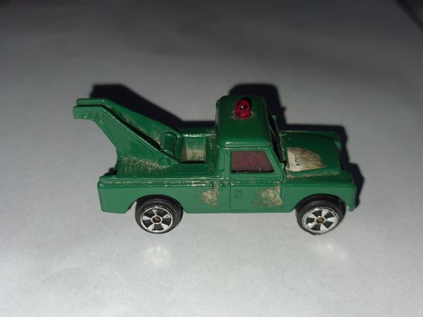 * KIKO CORGI LAND ROVER B234