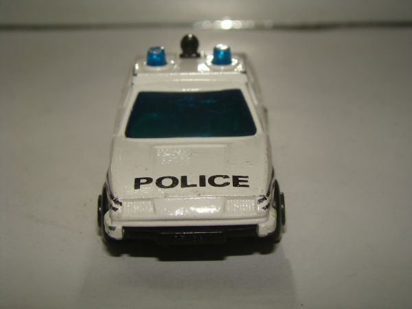 * INBRIMA MATCHBOX ROVER 3500 POLICE B211