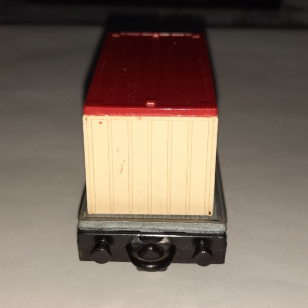 * INBRIMA MATCHBOX FLAT CAR & CONTAINER B096