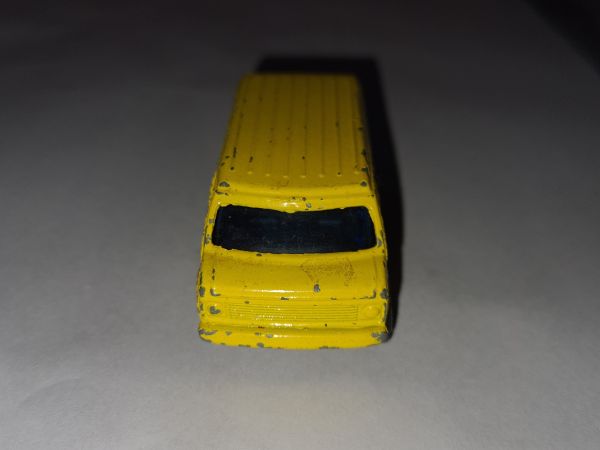 KIKO CORGI CHEVROLET VAN B234