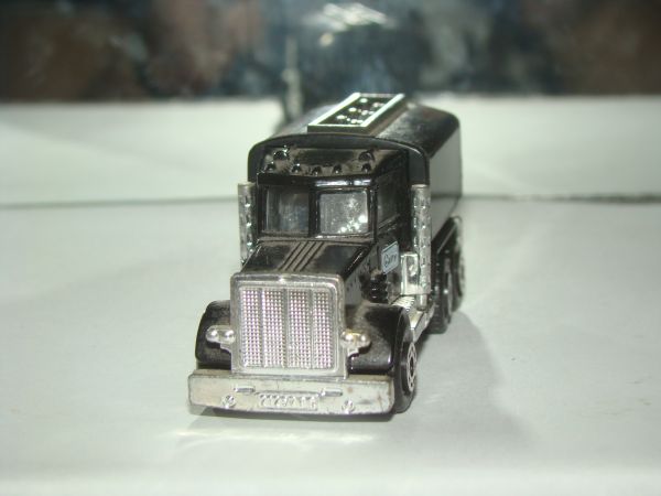 * INBRIMA MATCHBOX PETERBILT B056