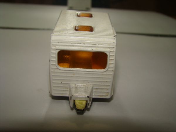 * INBRIMA MATCHBOX 31 CARAVAN B021