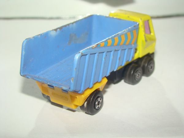 * INBRIMA MATCHBOX 50 ARTICULATED TRUCK B347