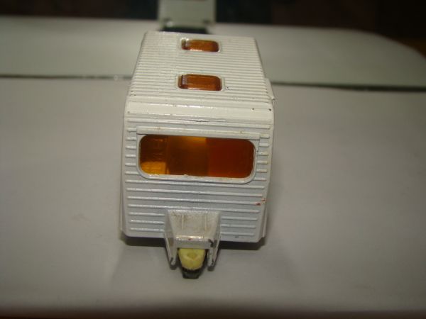 * INBRIMA MATCHBOX 31 CARAVAN B371