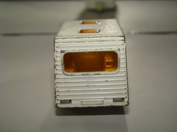 * INBRIMA MATCHBOX 31 CARAVAN B146