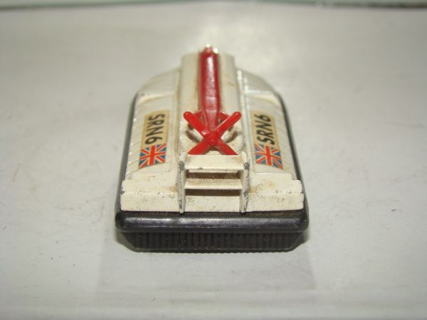 * INBRIMA MATCHBOX 72 SRN6 HOVERCRAFT B112